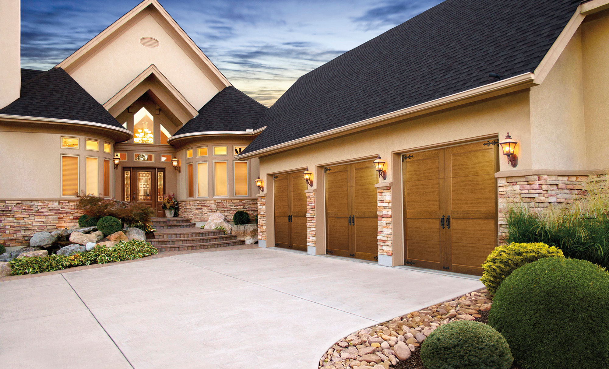 Canyon Ridge Ultra Grain Crawford Door Sales
